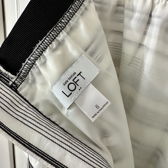 Ann Taylor Loft Lined Short Striped Skirt - women’s Size US 6 - Picture 4 of 6